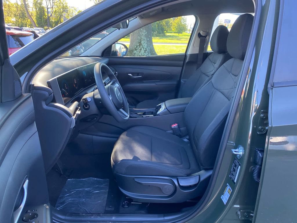 New 2026 Hyundai Tucson SE image 11