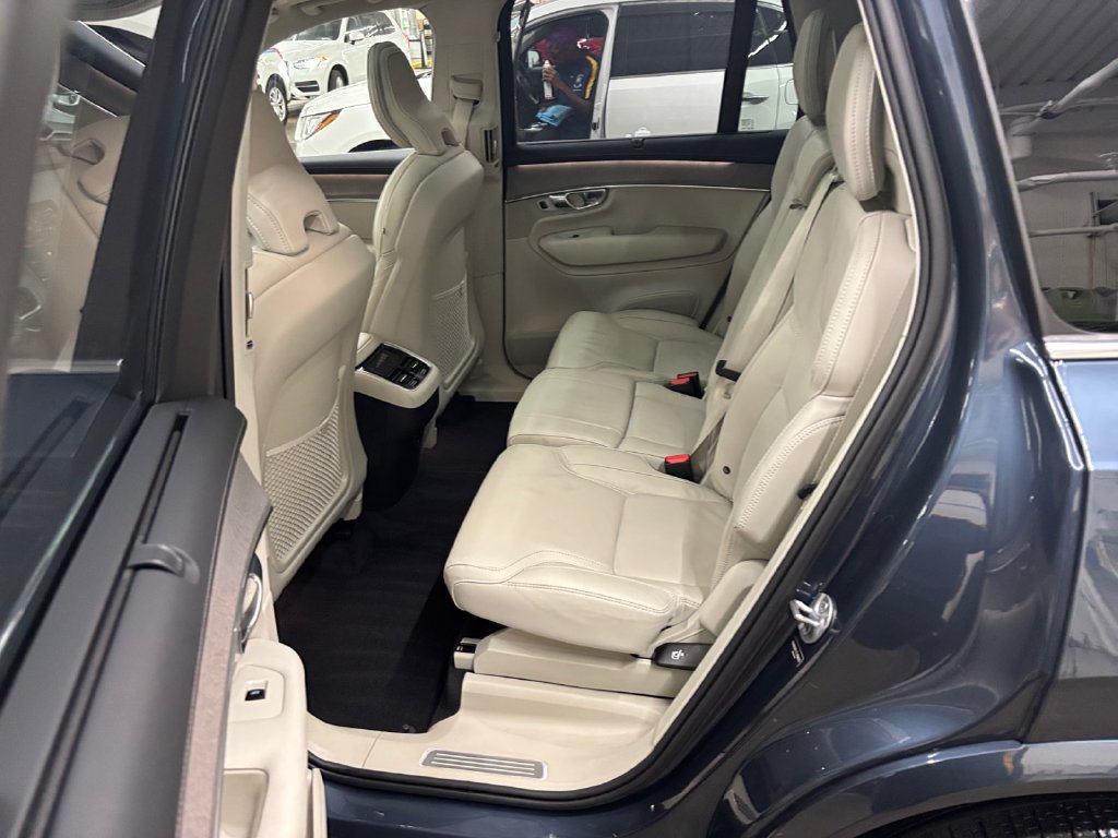 Certified 2026 Volvo XC90 B6 Ultra AWD/4WD image 14