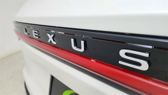 Used 2024 Lexus TX 500h AWD w/ Technology Package image 16