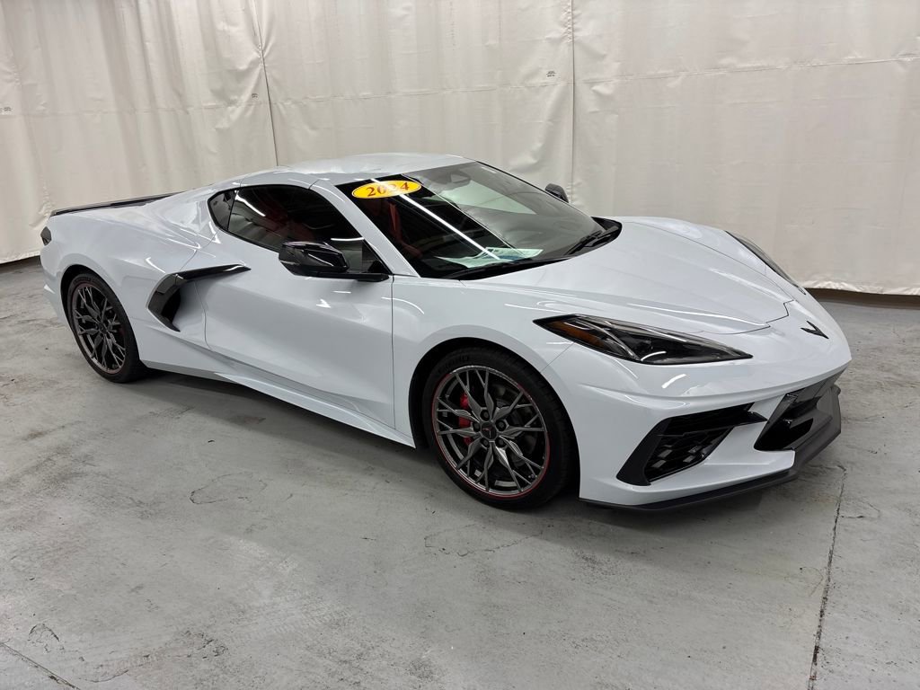Used 2024 Chevrolet Corvette Stingray Preferred Cpe w/ Battery Protection Package image 7
