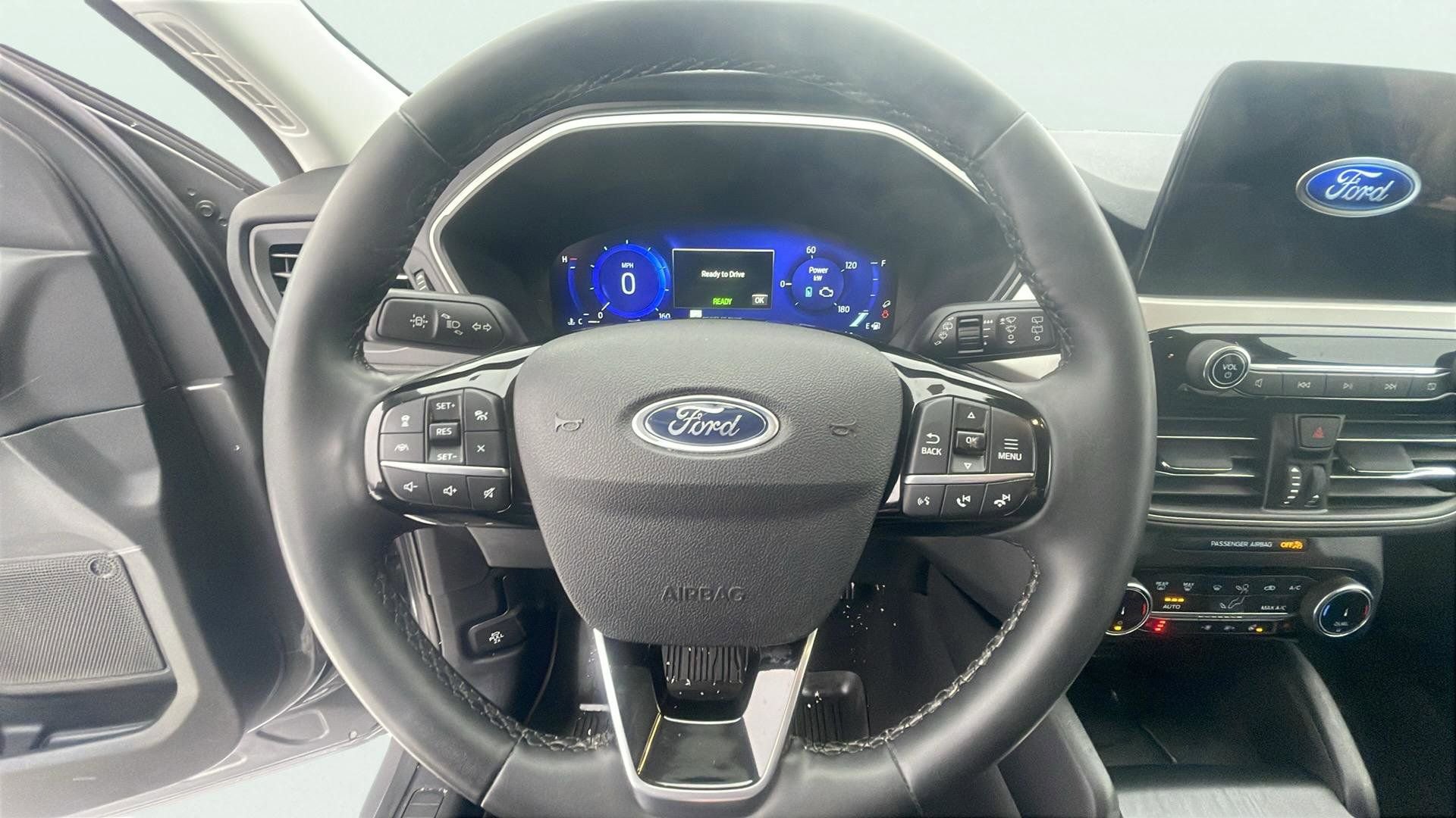 Used 2022 Ford Escape SEL w/ Technology Package image 13