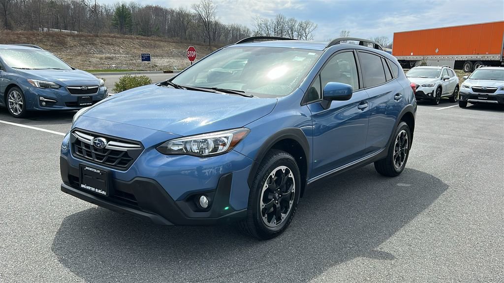 Used 2021 Subaru Crosstrek 2.0i Premium w/ Moonroof Package AWD/4WD image 3