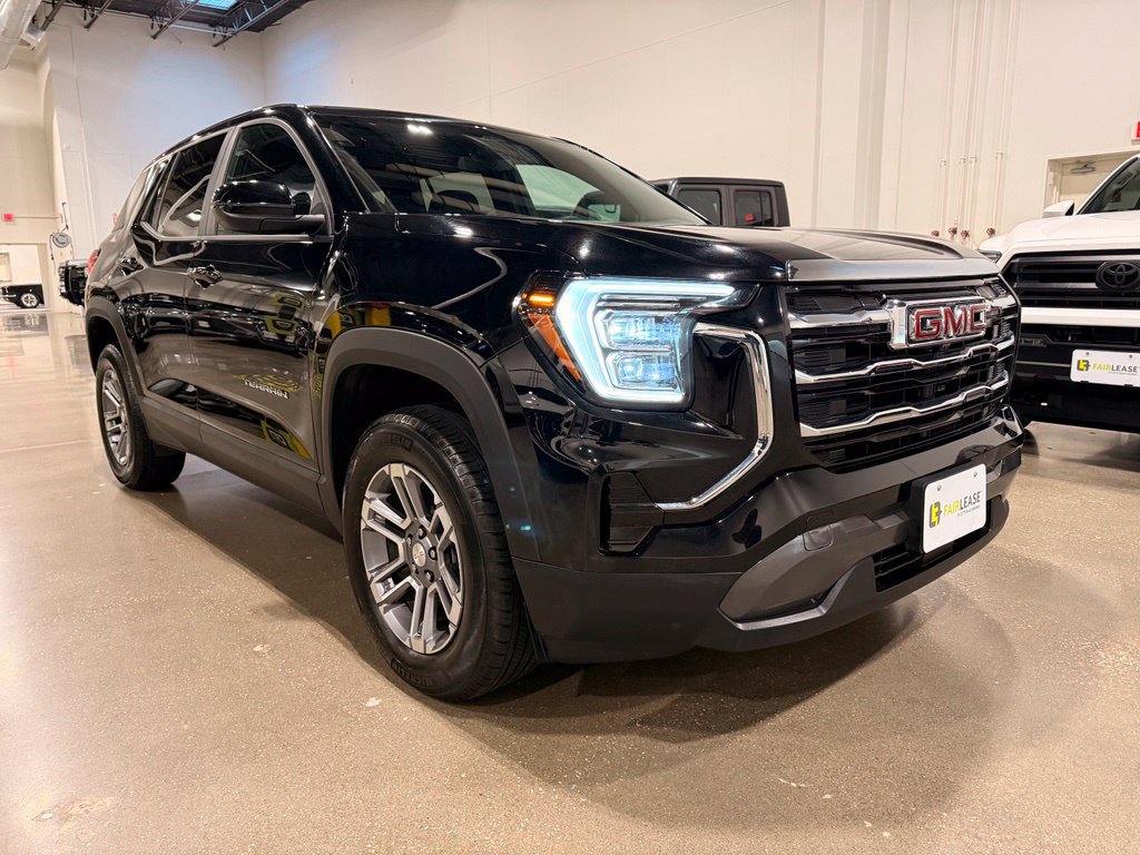 Used 2026 GMC Terrain Elevation AWD/4WD image 3