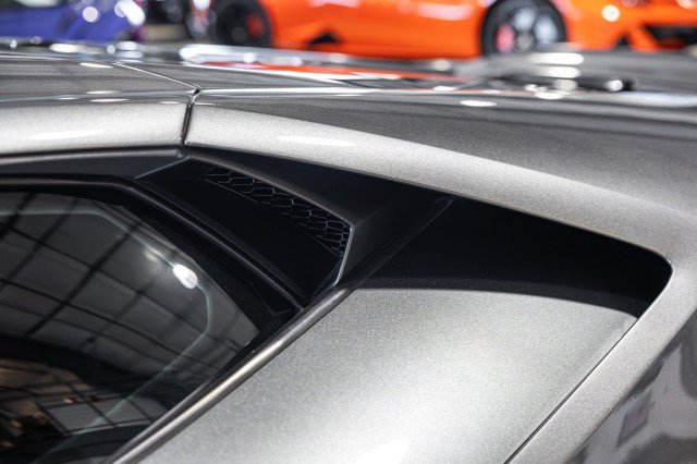 Used 2021 Lamborghini Huracan EVO RWD image 14