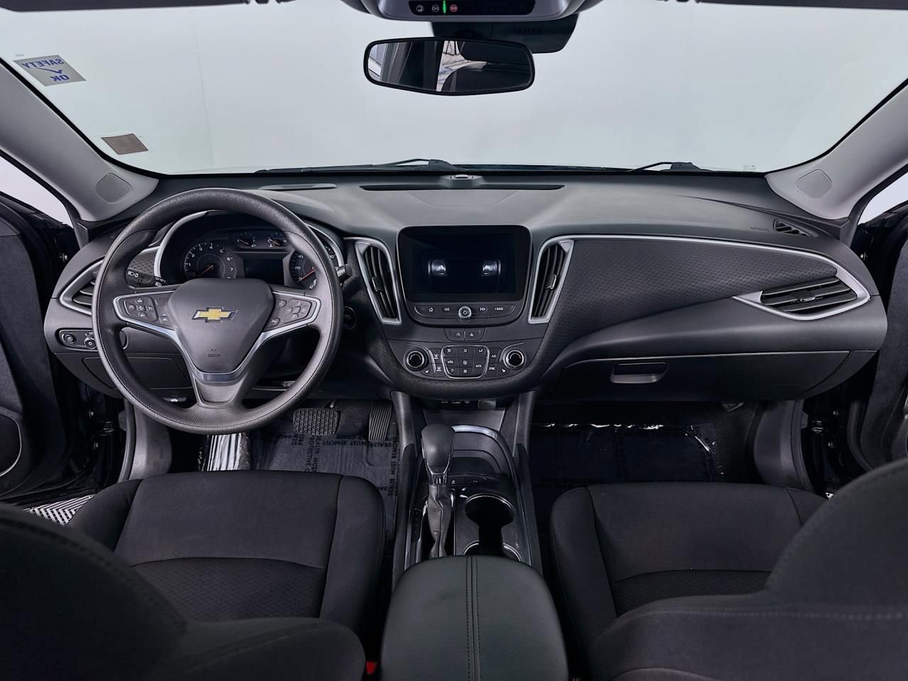 Used 2022 Chevrolet Malibu LT image 33