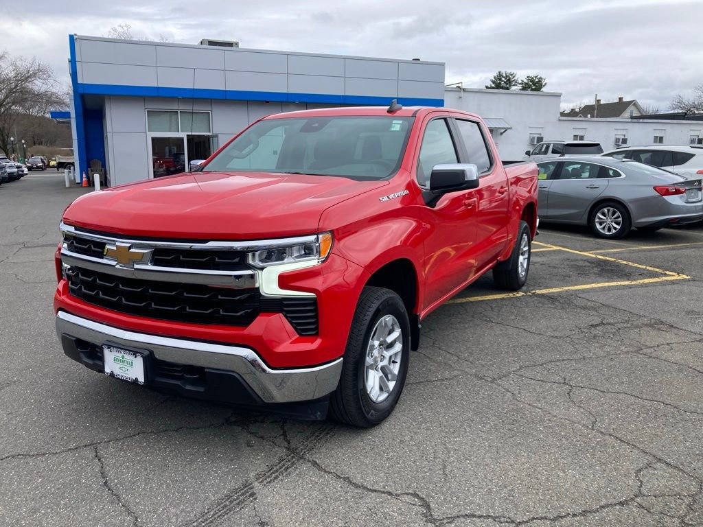 Used 2023 Chevrolet Silverado 1500 LT AWD/4WD image 3