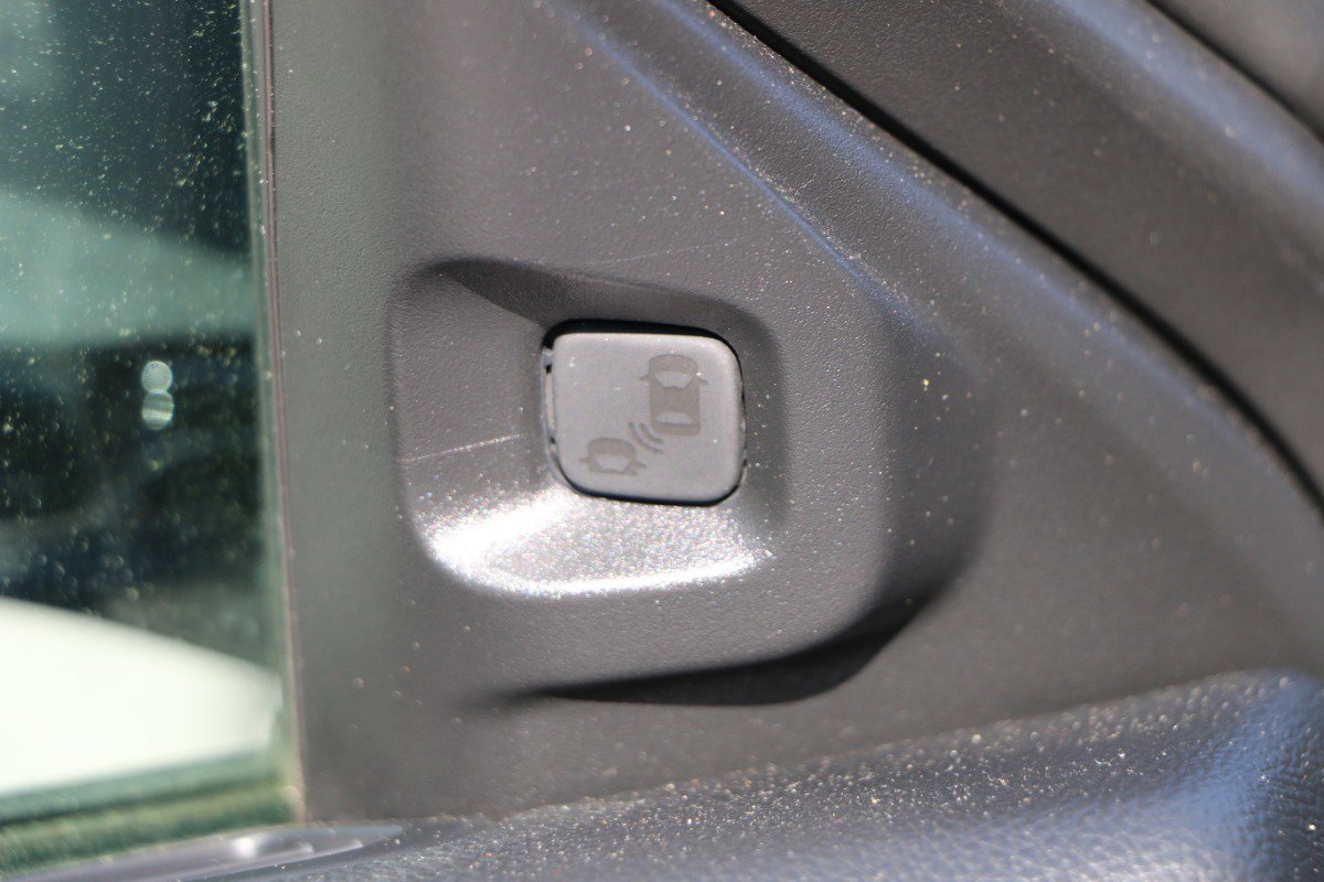 Used 2024 Acura MDX SH-AWD w/ Technology Package image 18