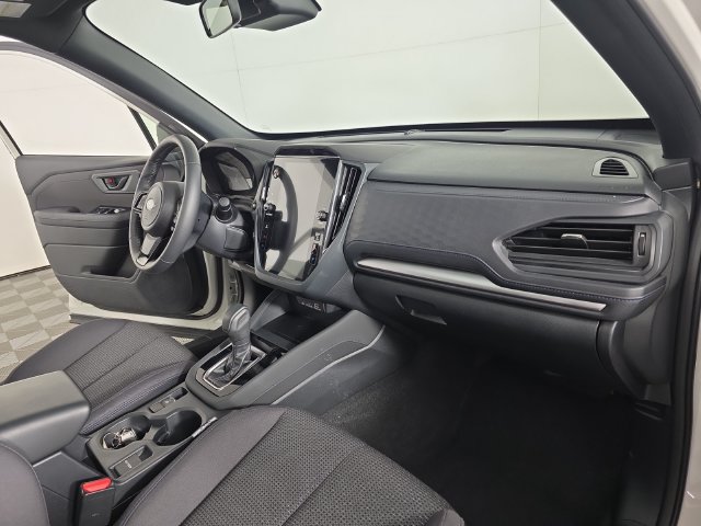 Certified 2025 Subaru Forester Premium AWD/4WD image 29