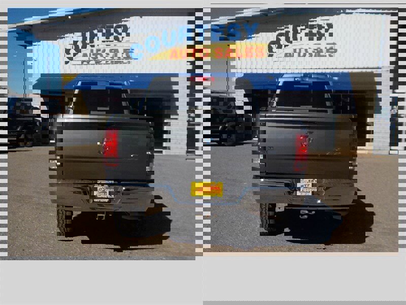 Used 2011 RAM 2500 SLT image 7