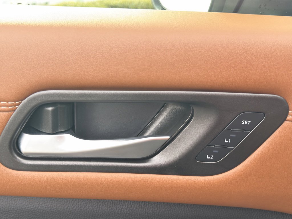 New 2026 Nissan Pathfinder Platinum image 19