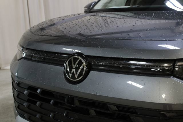 New 2026 Volkswagen Tiguan SE AWD/4WD image 33