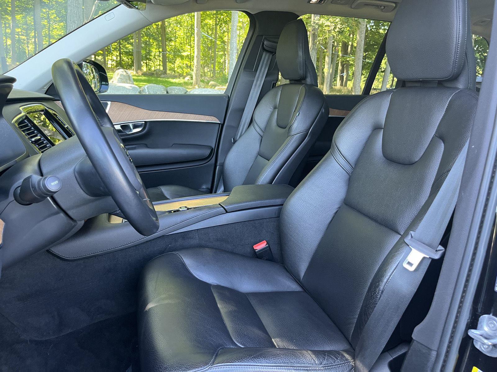 Used 2022 Volvo XC90 T6 Momentum w/ Advanced Package AWD/4WD image 39