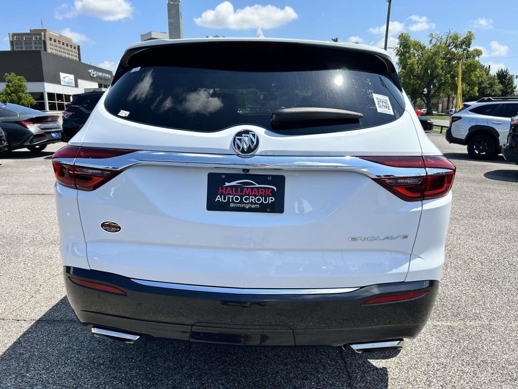 Used 2019 Buick Enclave Essence FWD image 3