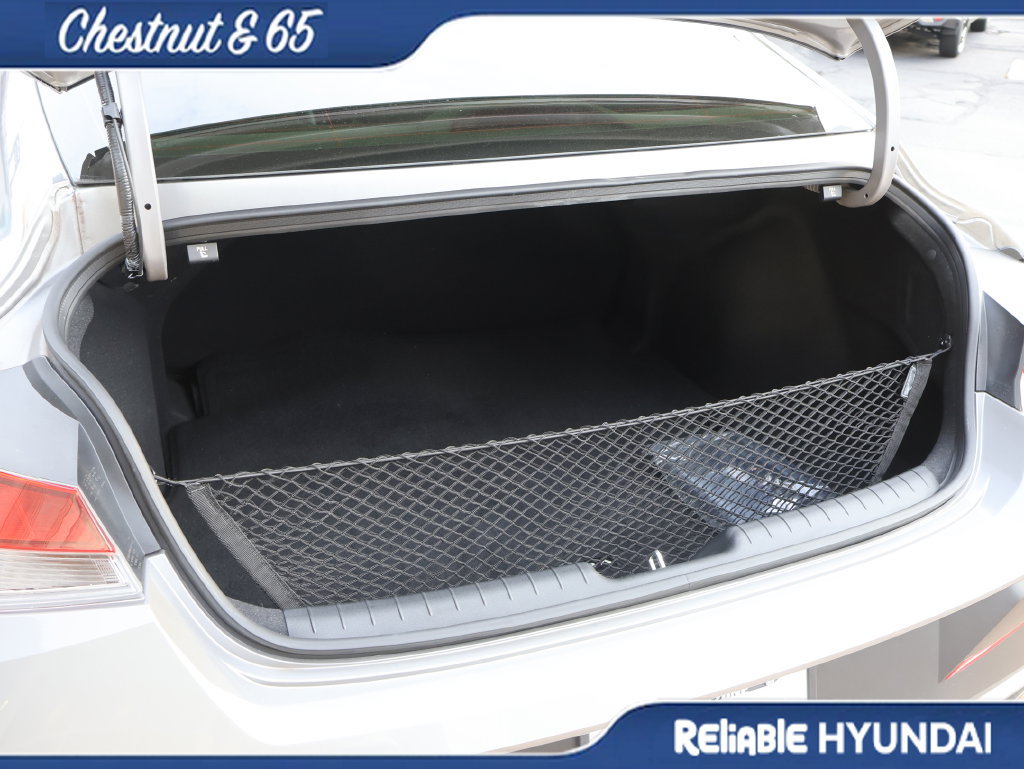 Certified 2025 Hyundai Elantra Sport FWD image 15