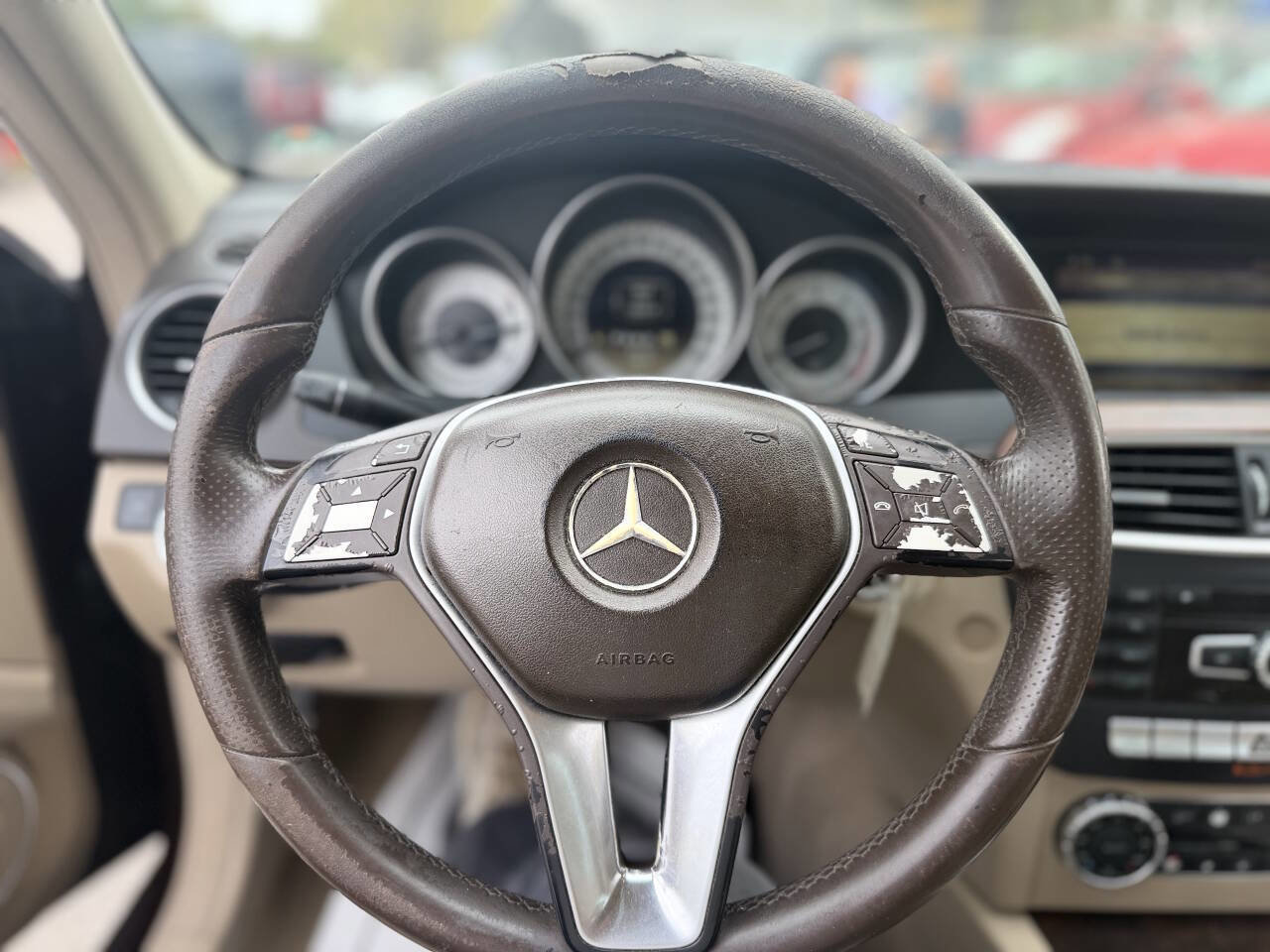 Used 2012 Mercedes-Benz C 300 4MATIC Sedan image 12
