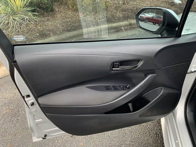 Used 2023 Toyota Corolla LE image 17