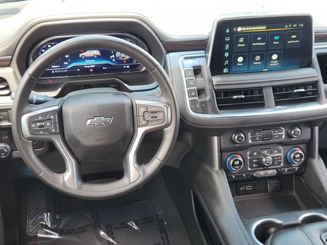 Used 2024 Chevrolet Tahoe Z71 w/ Luxury Package AWD/4WD image 32