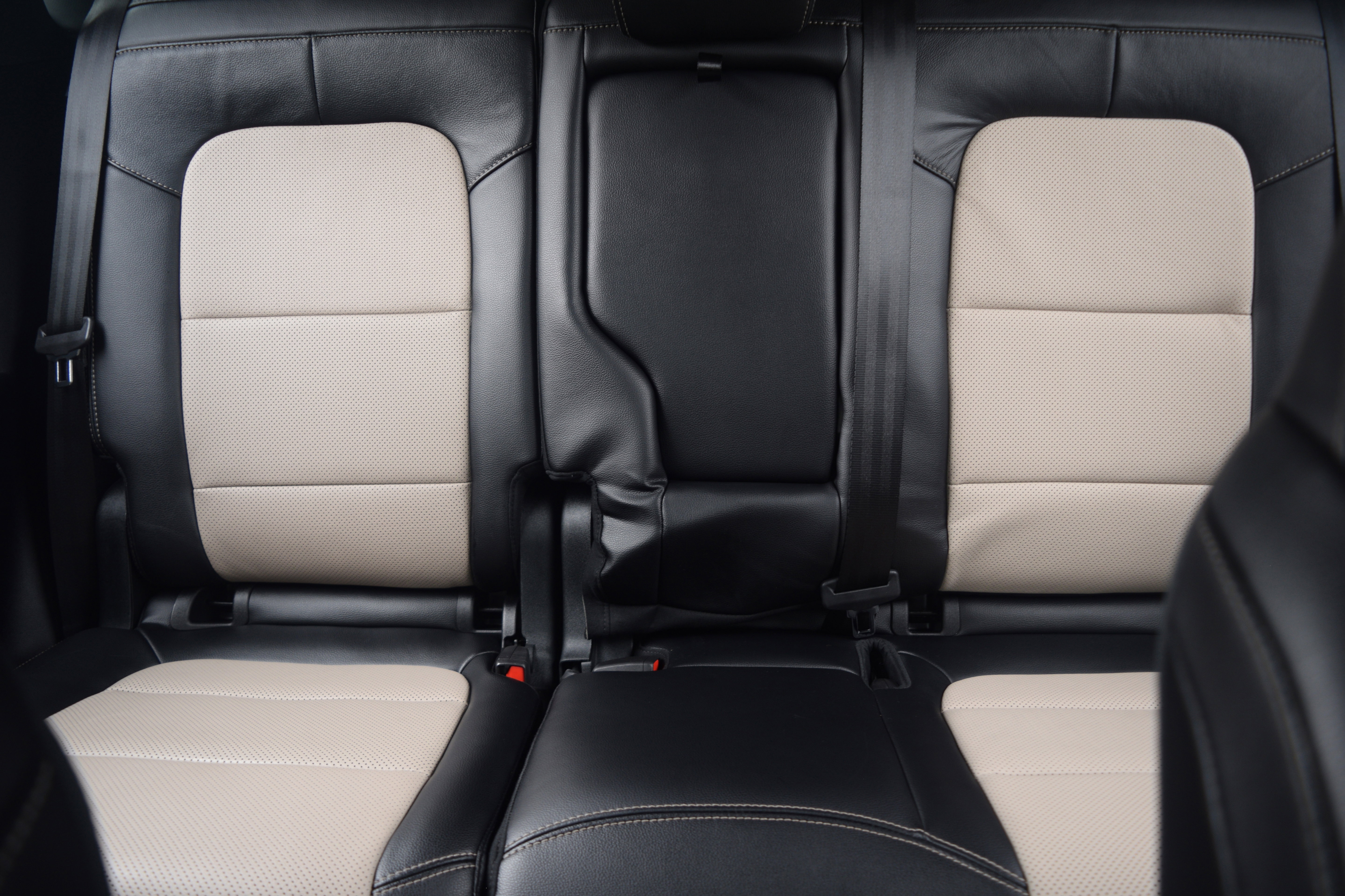 Used 2022 Ford Escape Titanium w/ Titanium Elite Package image 17