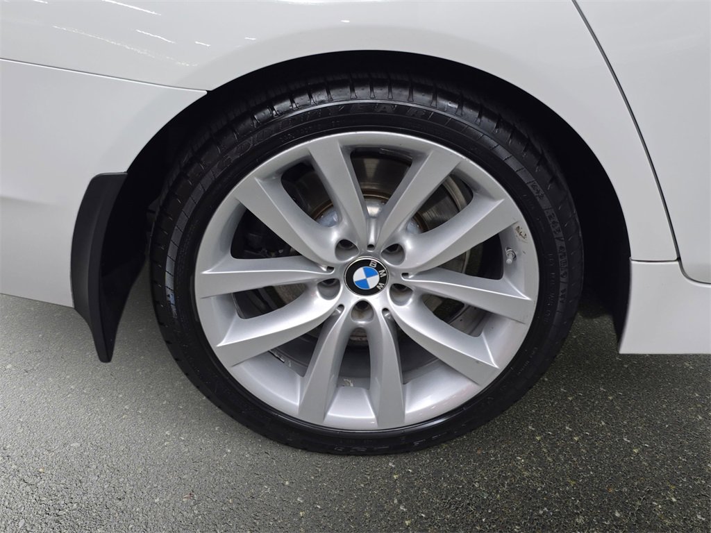Used 2011 BMW 535i xDrive Sedan image 31