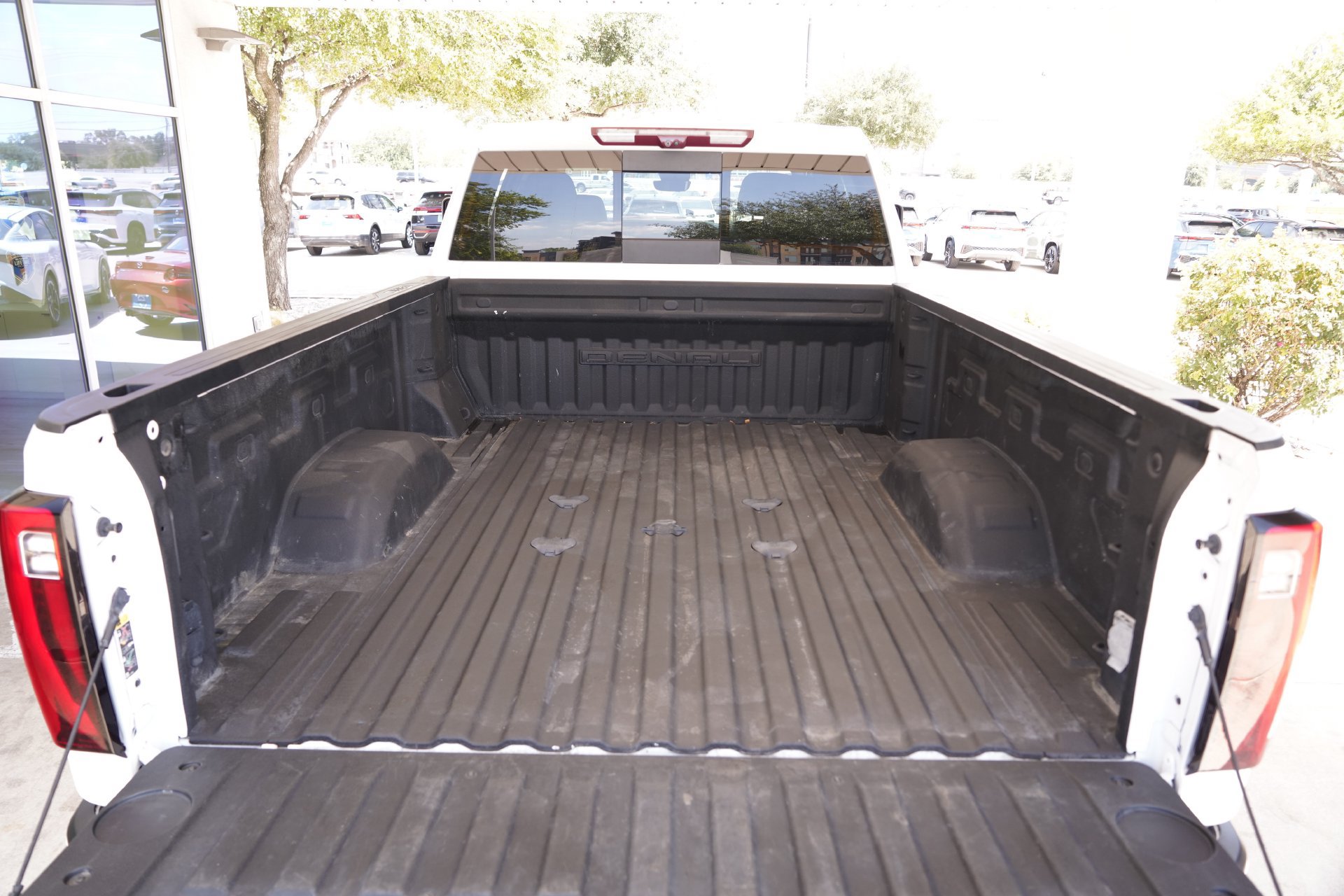 Used 2024 GMC Sierra 2500 Denali w/ Denali Reserve Package AWD/4WD image 36