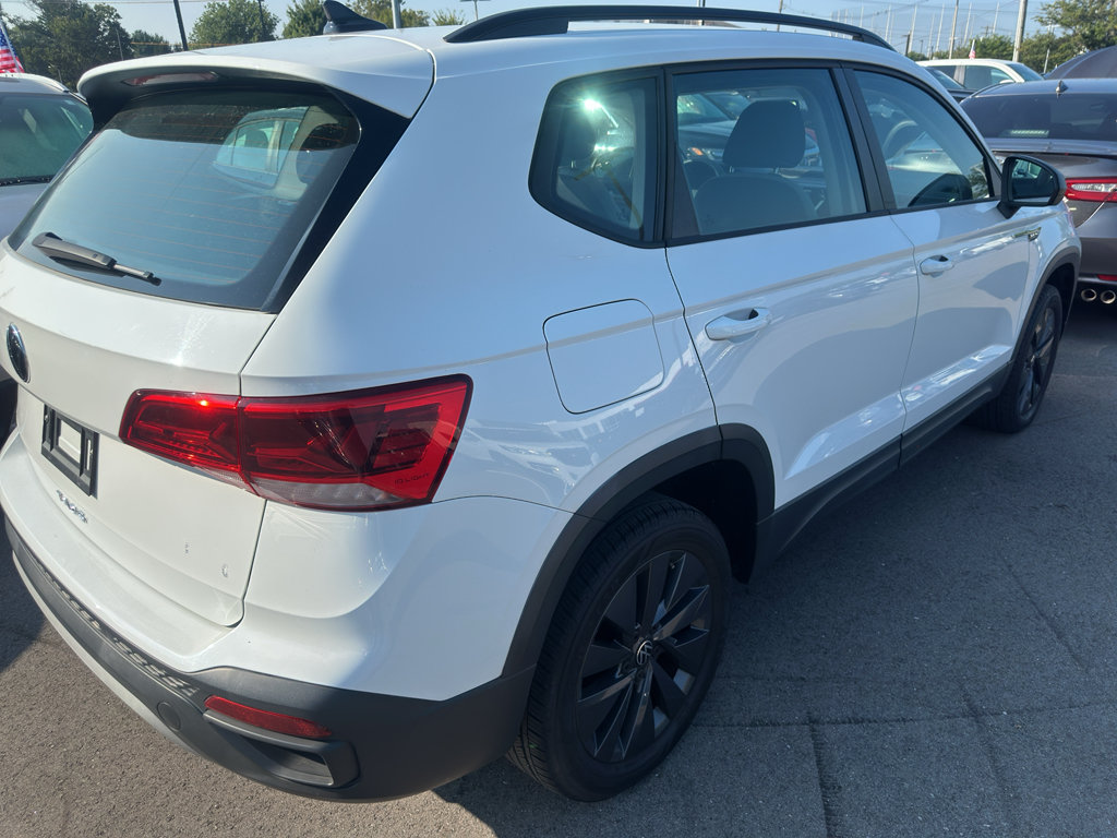 Used 2022 Volkswagen Taos S FWD image 4
