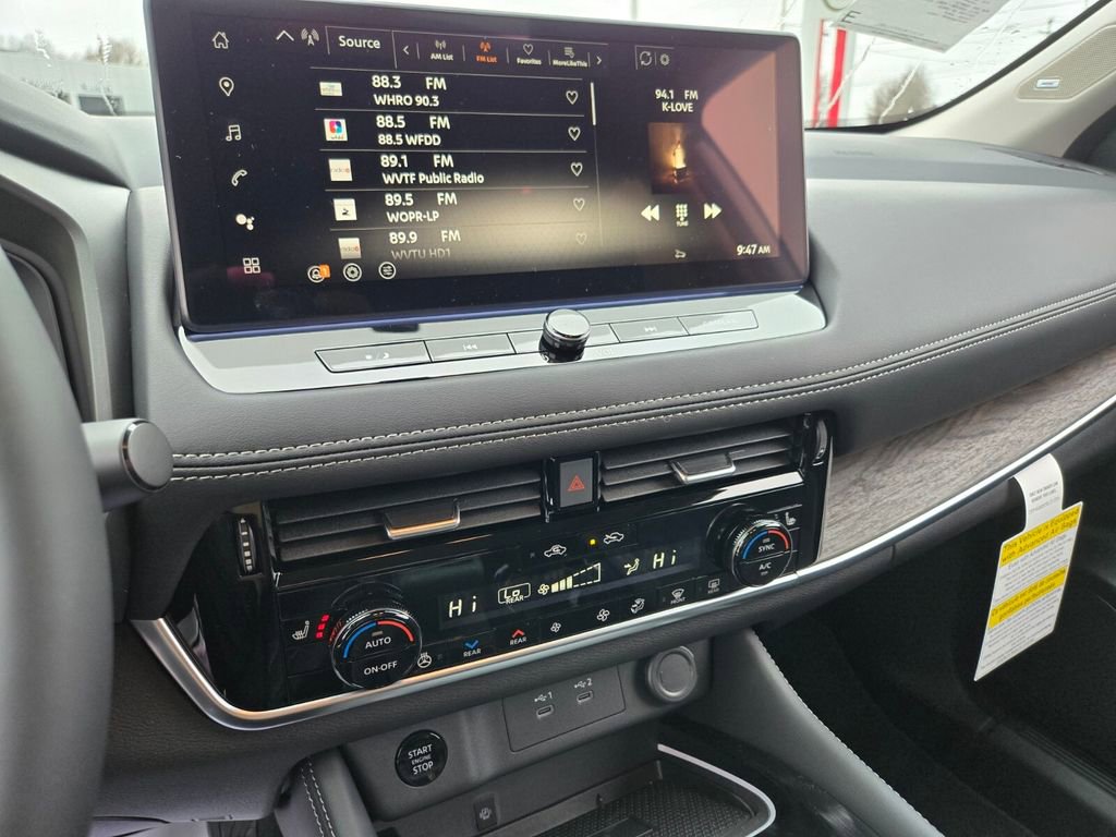 New 2026 Nissan Rogue Platinum image 7