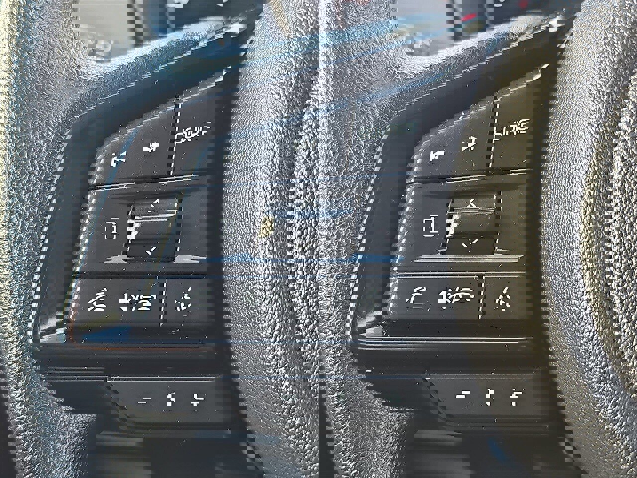 Certified 2024 Subaru Crosstrek 2.0i Premium image 17