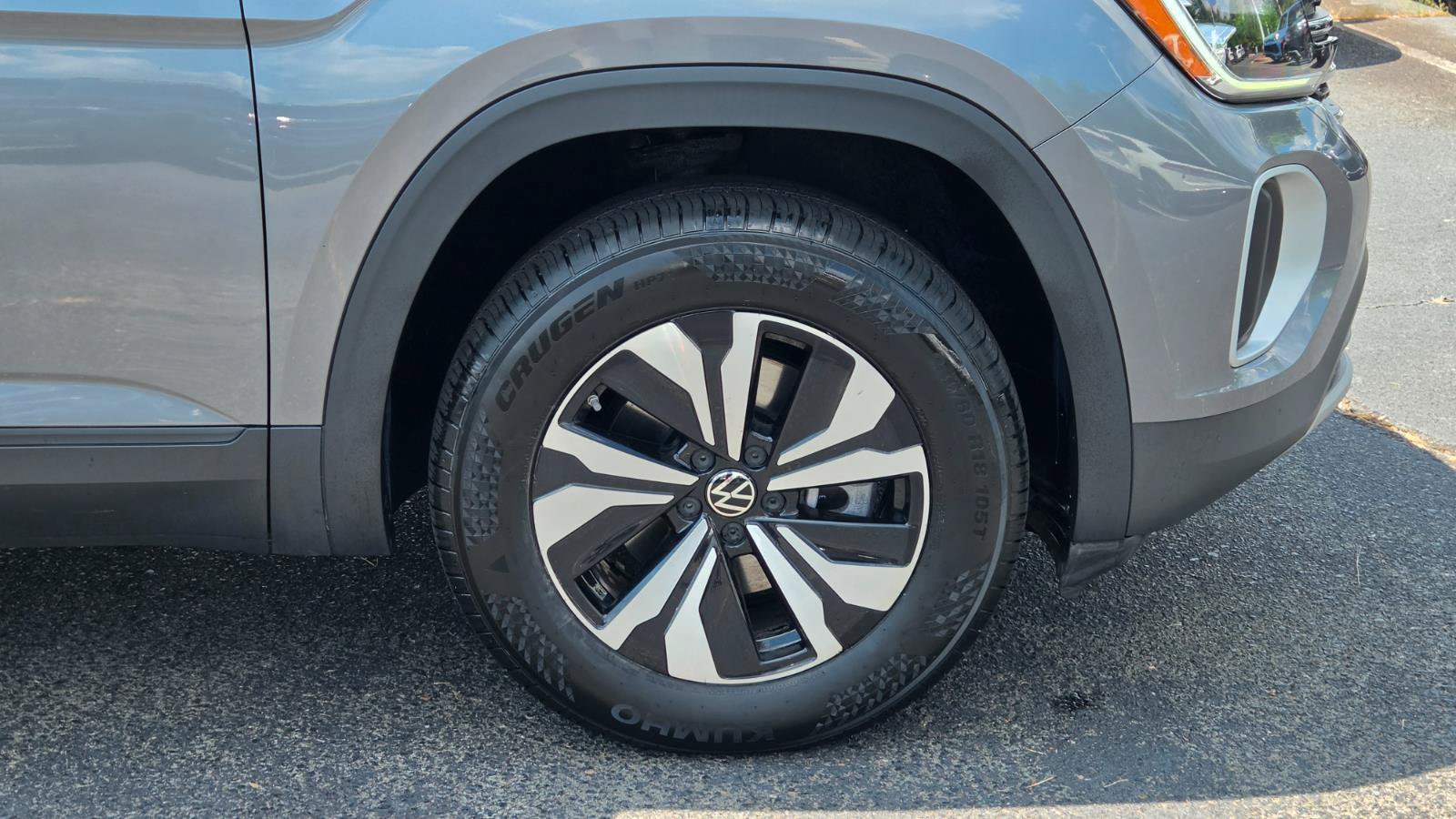 Used 2024 Volkswagen Atlas SE FWD image 18