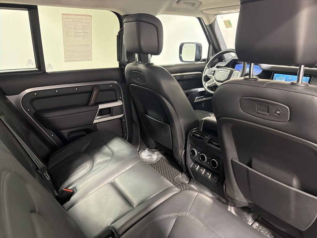 Used 2020 Land Rover Defender 110 HSE image 28