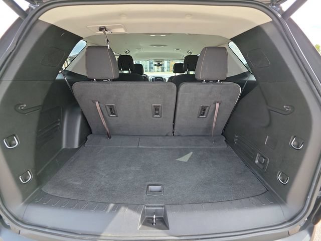 Used 2018 Chevrolet Traverse LT FWD image 31