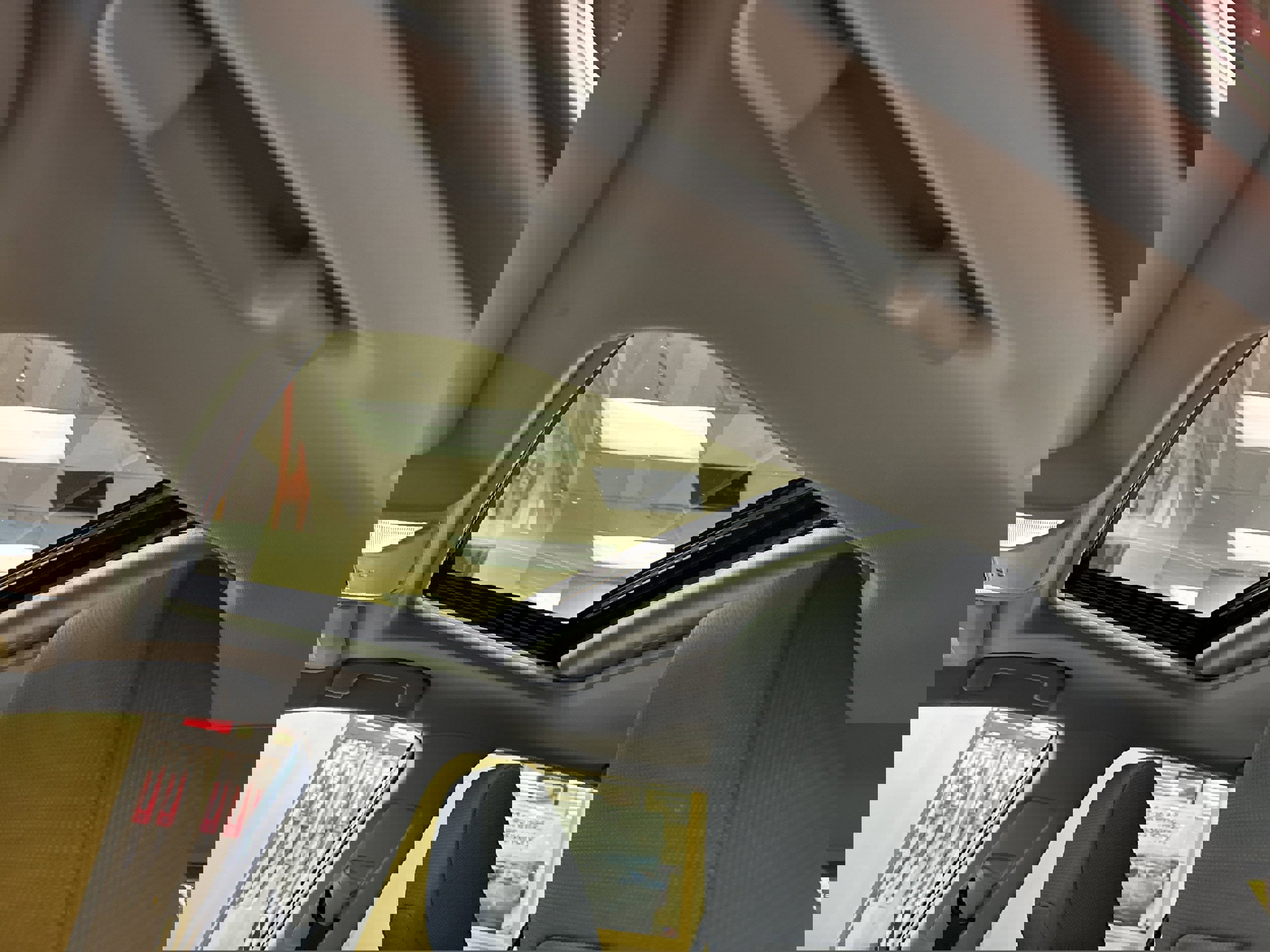 Used 2022 Toyota RAV4 XLE w/ Convenience Package image 6