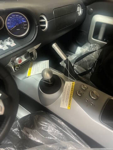 Used 2005 Ford GT RWD image 16