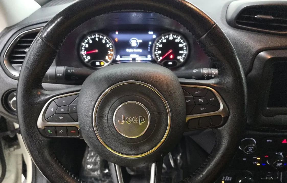 Used 2020 Jeep Renegade Limited image 6