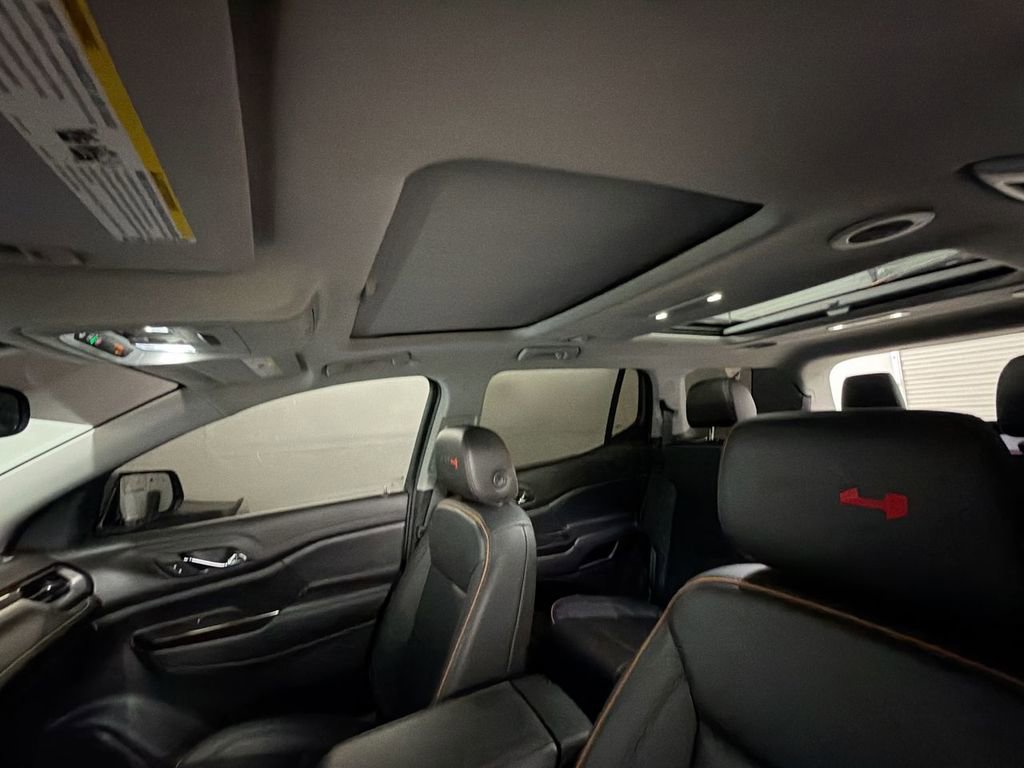 Used 2022 GMC Acadia AT4 w/ Technology Package image 19