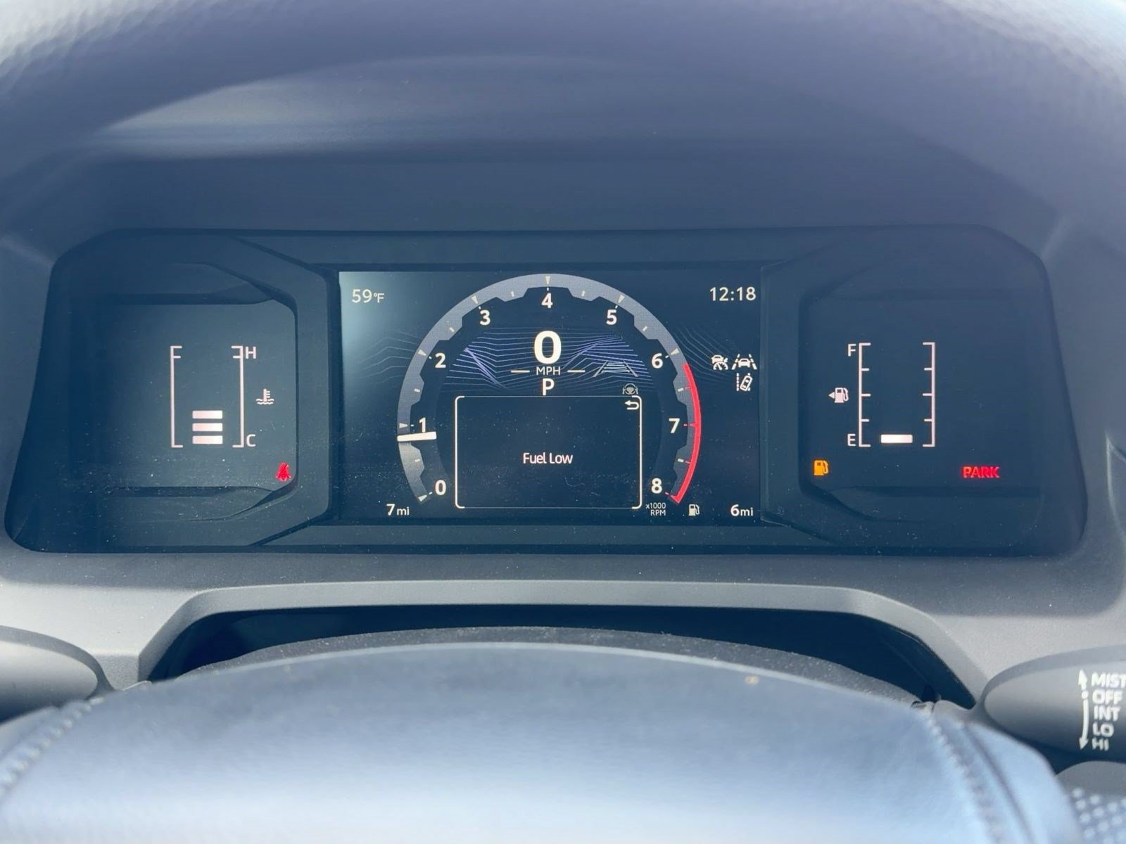 Used 2025 Toyota Tacoma SR5 AWD/4WD image 17