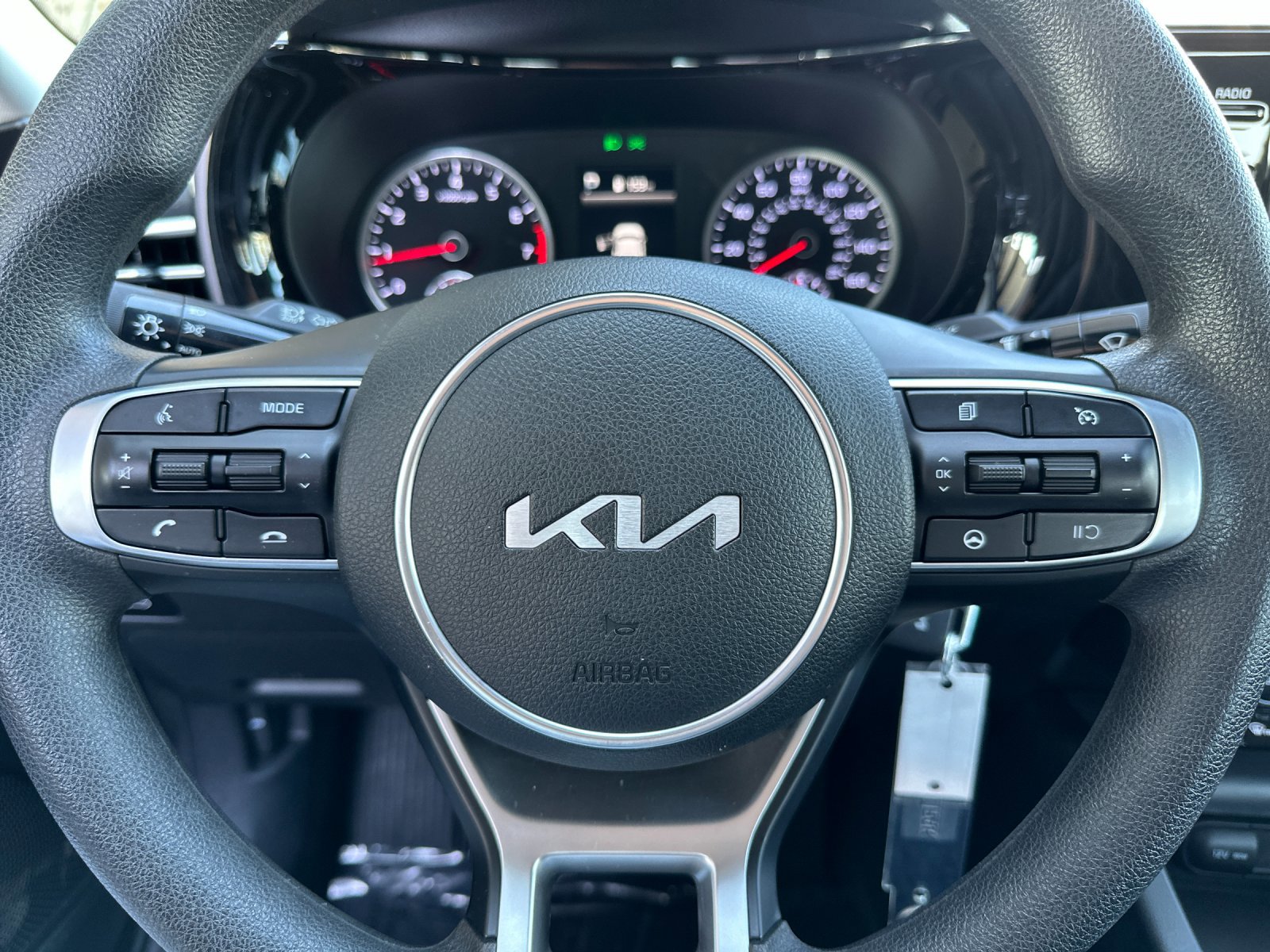 Used 2022 Kia K5 LX image 21