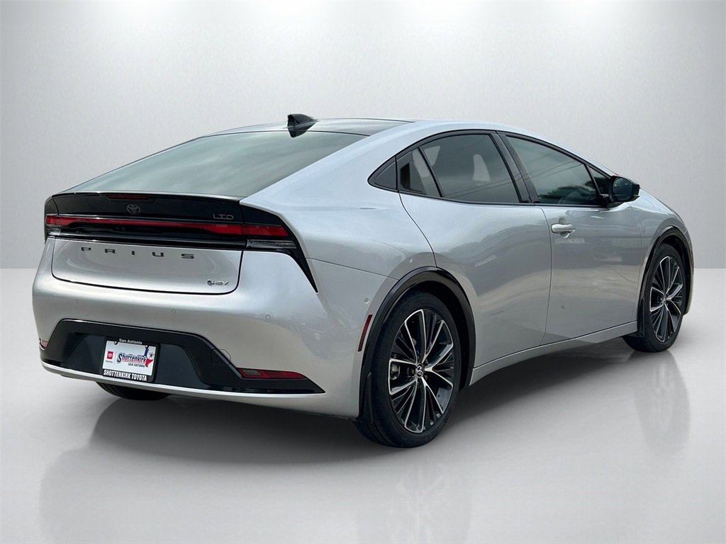 Used 2024 Toyota Prius Limited image 5