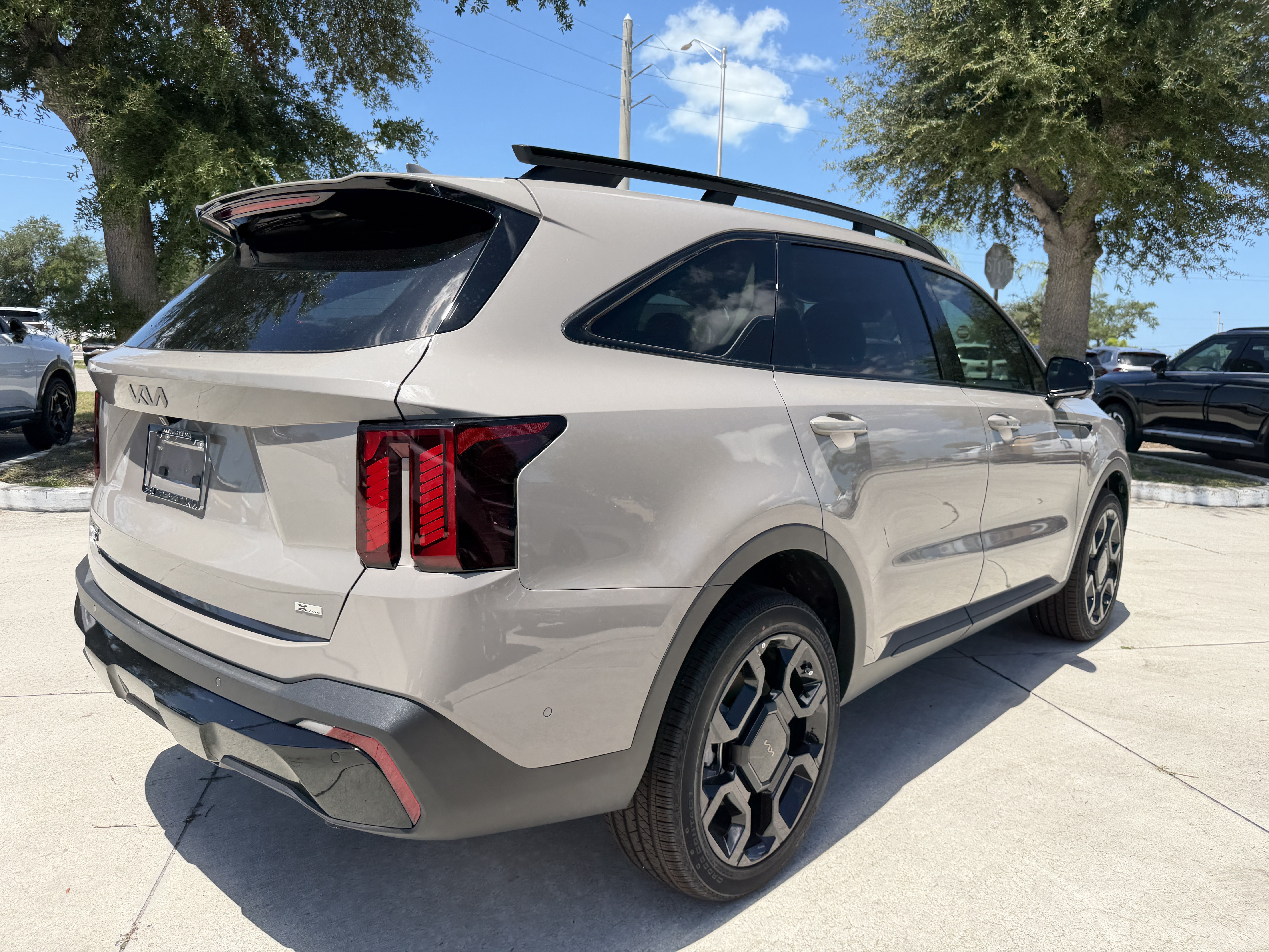 New 2026 Kia Sorento SX AWD/4WD image 3