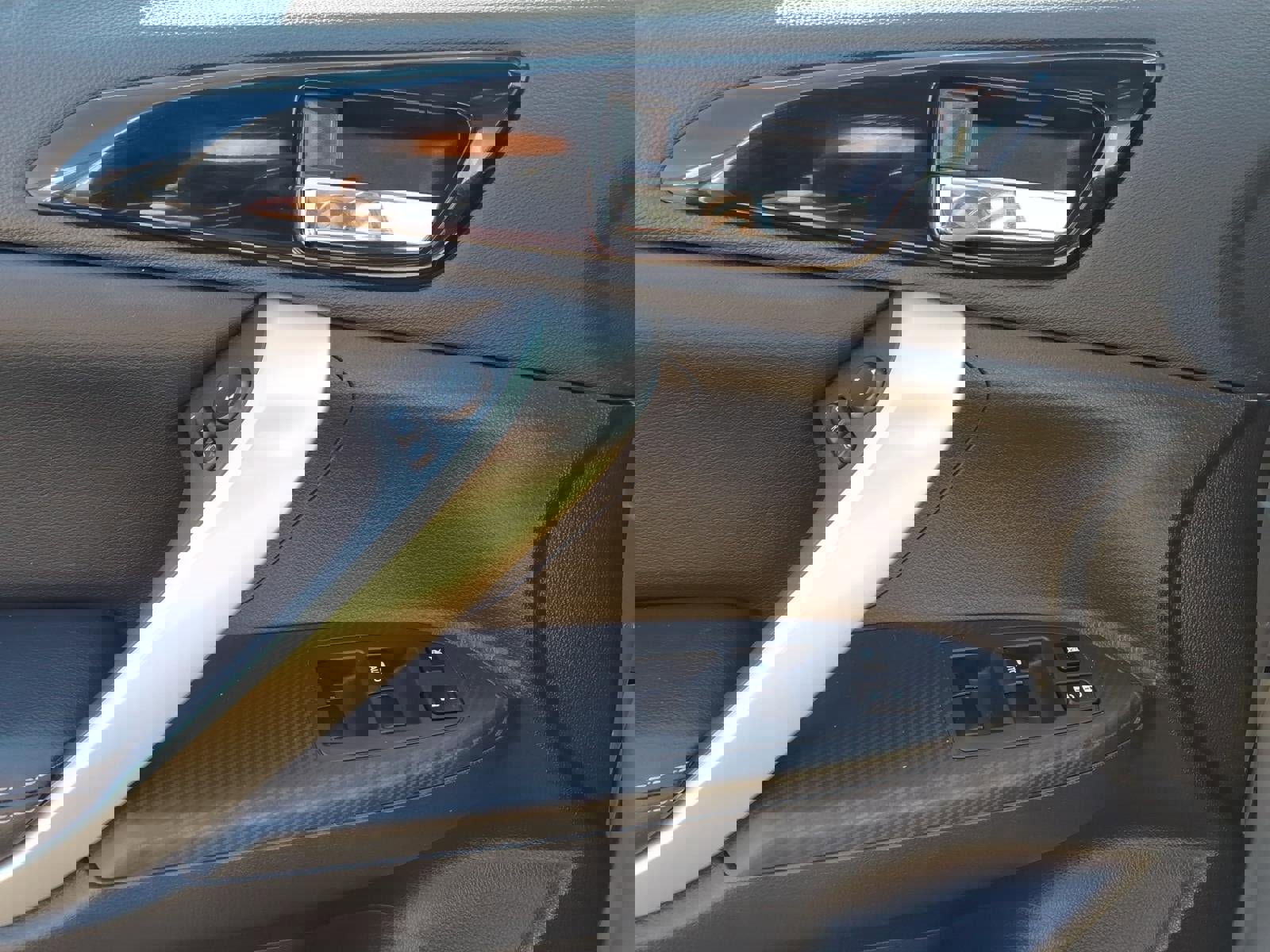 Used 2025 Mitsubishi Eclipse Cross SE image 16