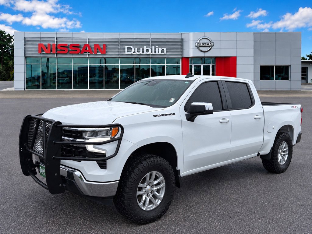 Used 2022 Chevrolet Silverado 1500 LT w/ LPO, Dark Essentials Package AWD/4WD image 1