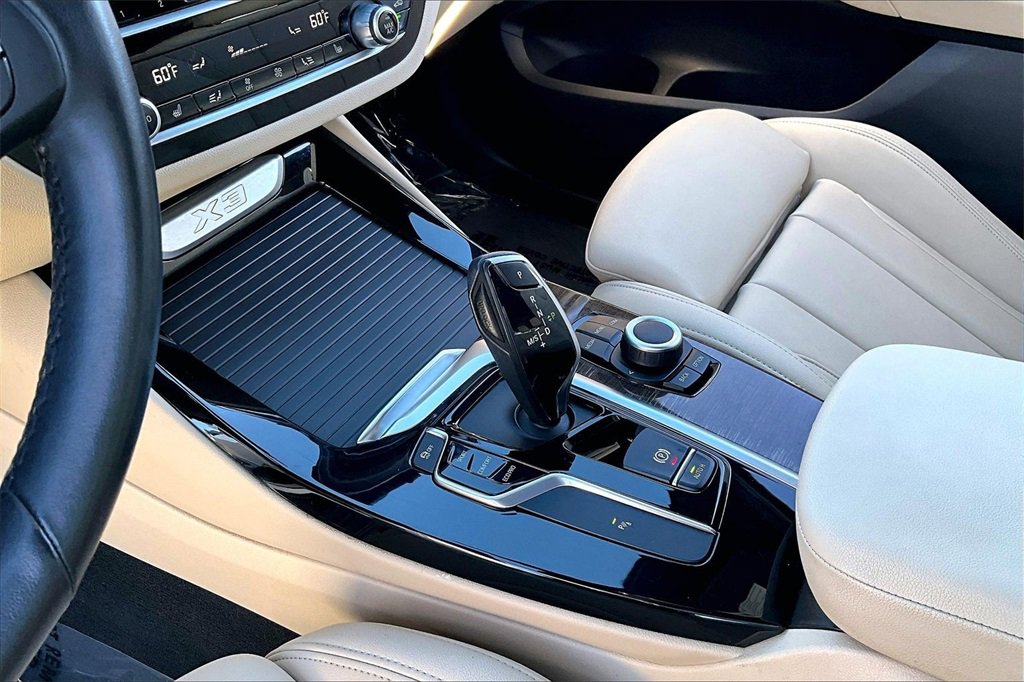 Used 2019 BMW X3 sDrive30i w/ Driving Assistance Package image 16