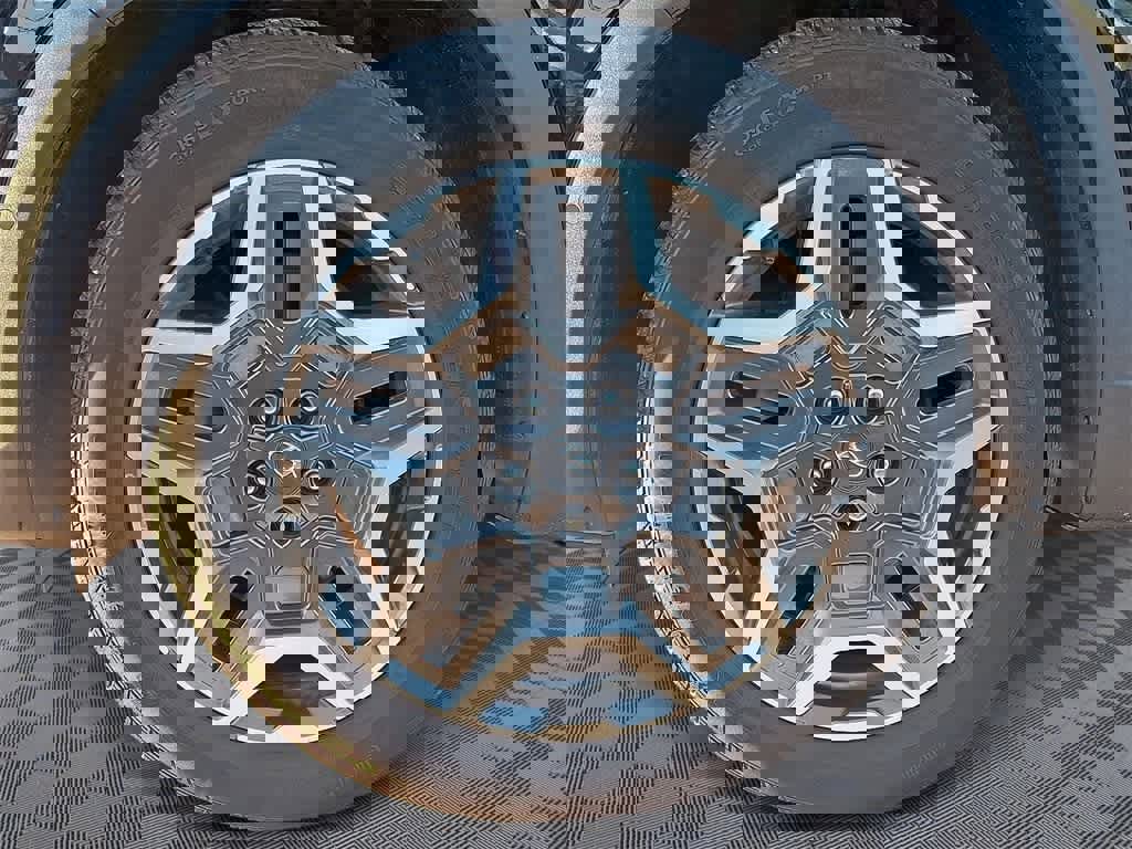 Used 2021 Hyundai Santa Fe Limited w/ Cargo Package image 6