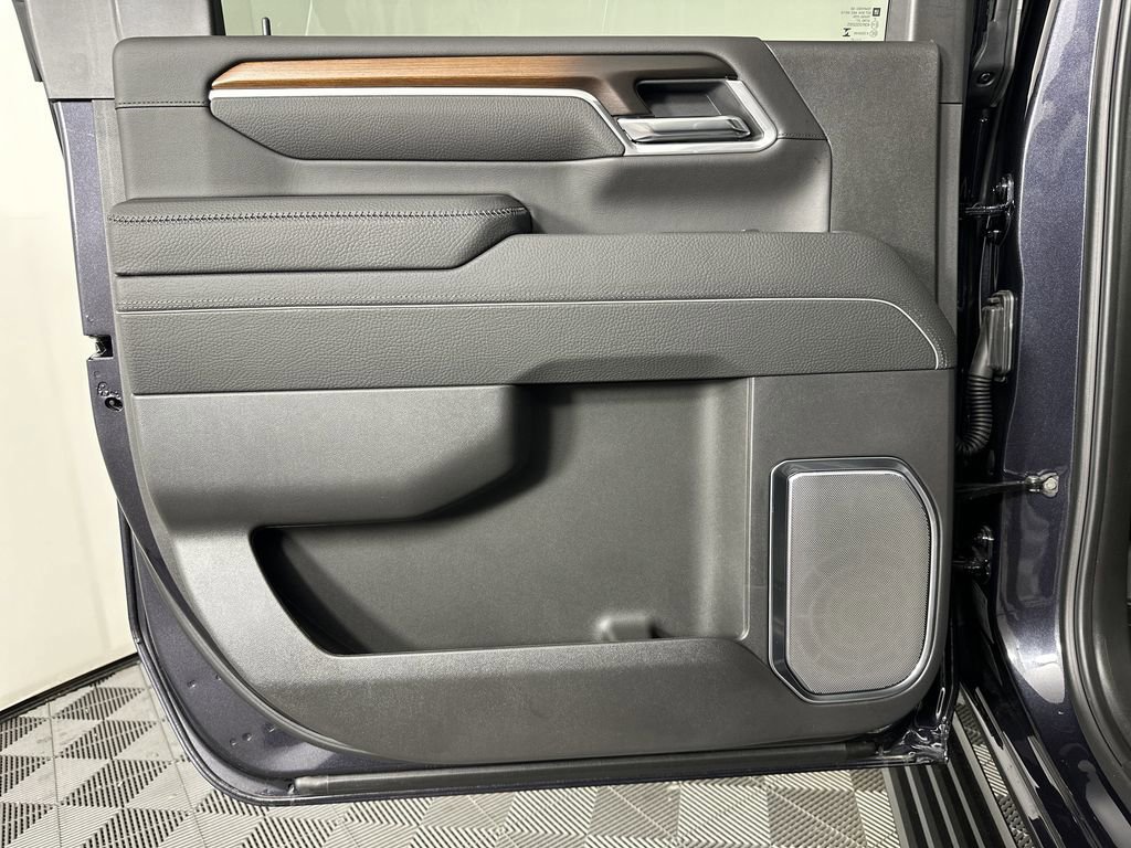 New 2025 GMC Sierra 2500 Denali w/ Denali Reserve Package image 21