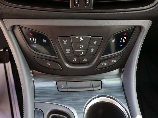 Used 2019 Buick Envision Essence image 27