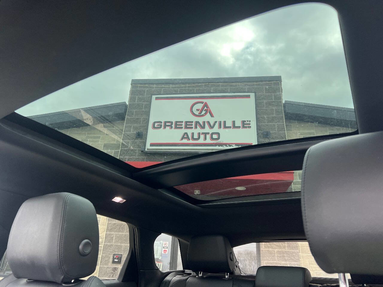 Used 2024 Land Rover Range Rover Evoque S image 26