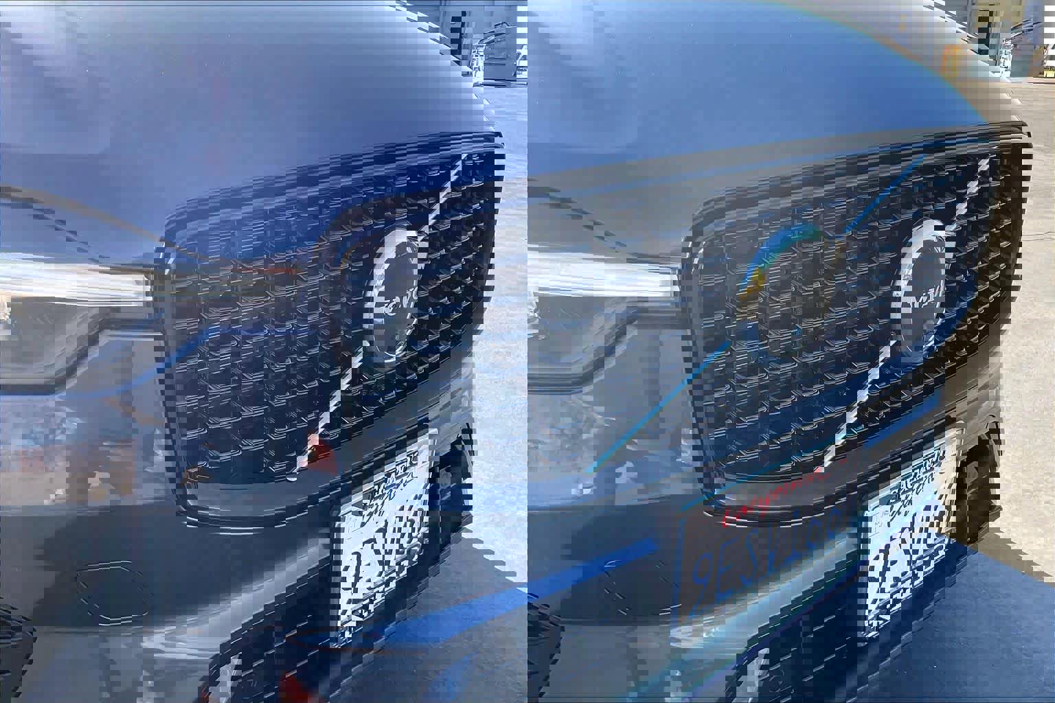 Used 2023 Volvo XC60 B5 Ultimate image 33