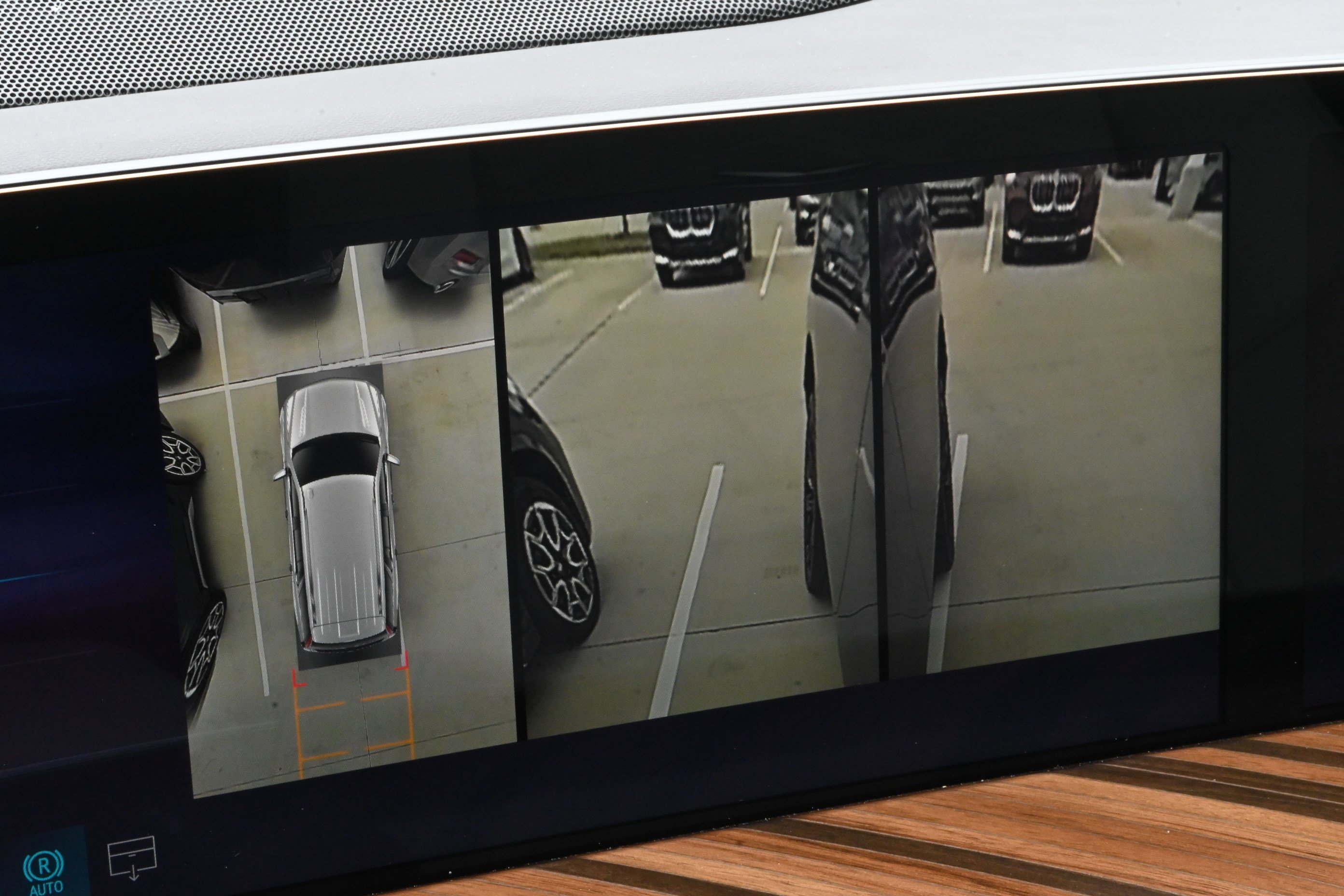 Used 2026 Cadillac Escalade Platinum Sport w/ LPO, ONYX Package image 37