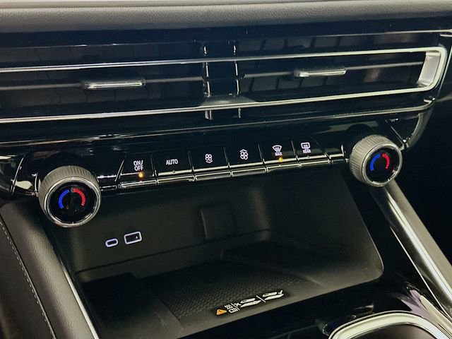 New 2026 Chevrolet Traverse LT w/ Enhanced Driving Package image 16