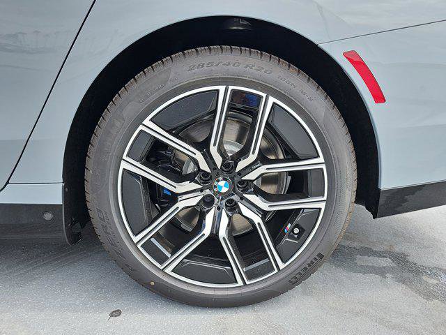 New 2026 BMW 750e xDrive w/ Executive Package image 34