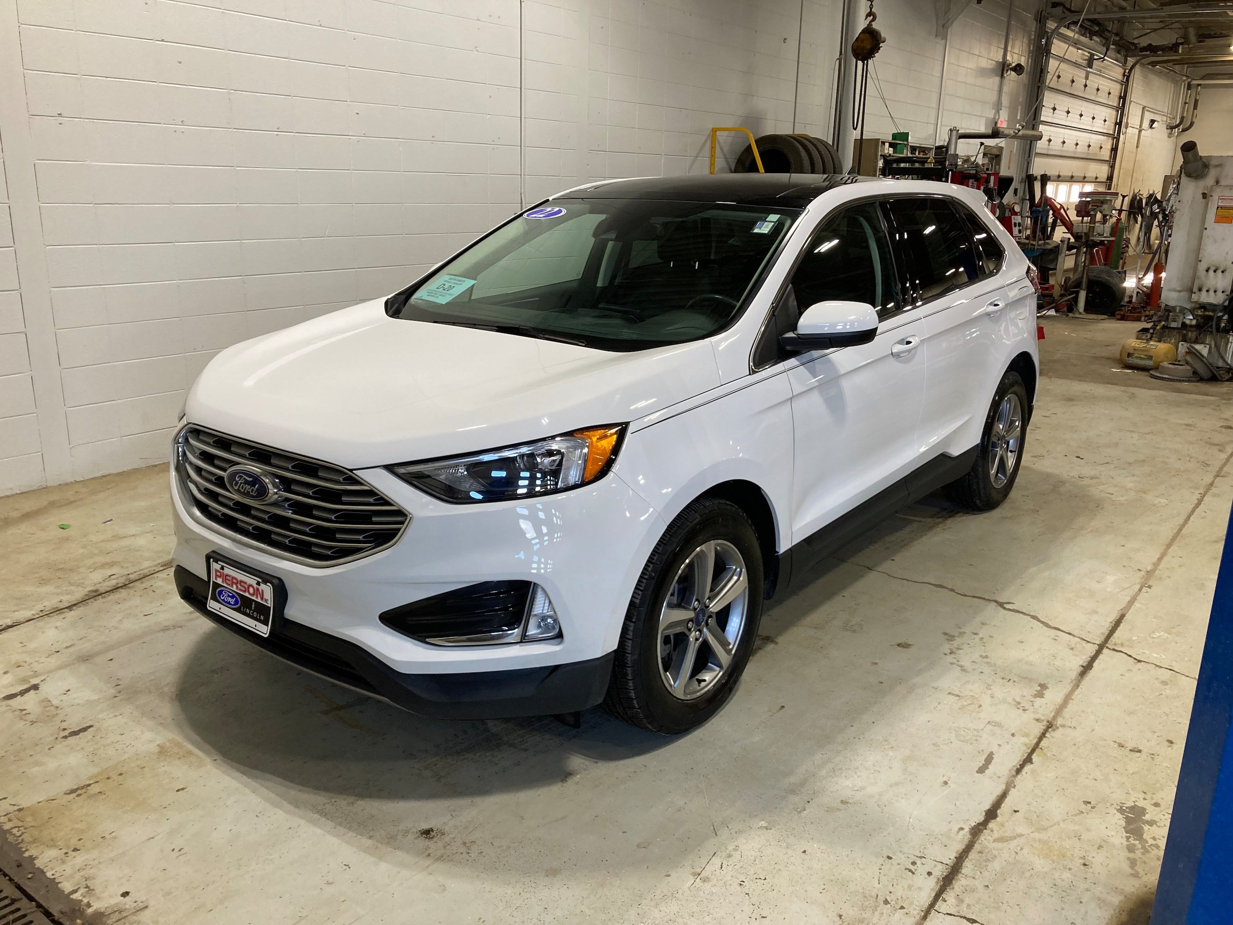 Used 2022 Ford Edge SEL w/ Convenience Package